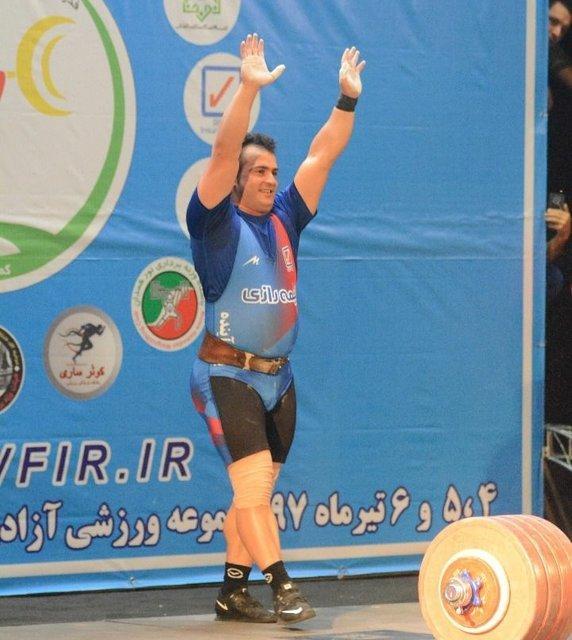 یکه تازی سهراب مرادی در یک وزن بالاتر لیگ برتر یکه تازی سهراب مرادی در یک وزن بالاتر لیگ برتر