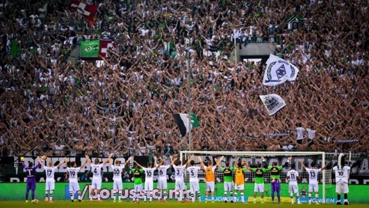 (عکس) اقدام جالب هواداران مونشن گلادباخ (عکس) اقدام جالب طرفداران مونشن گلادباخ