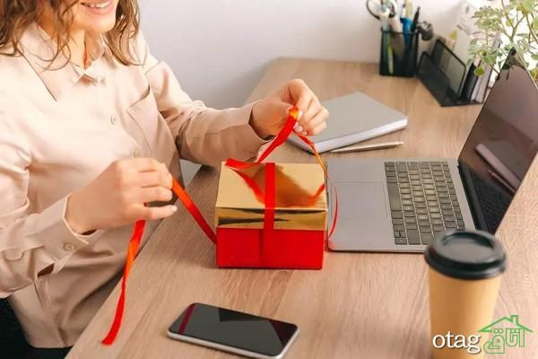 10 ایده عالی برای برترین هدیه روز کارمند