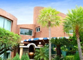 هتل تیمبر هاوس ریزورت کرابی