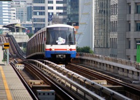 انتخاب مترو یا اتوبوس در تایلند